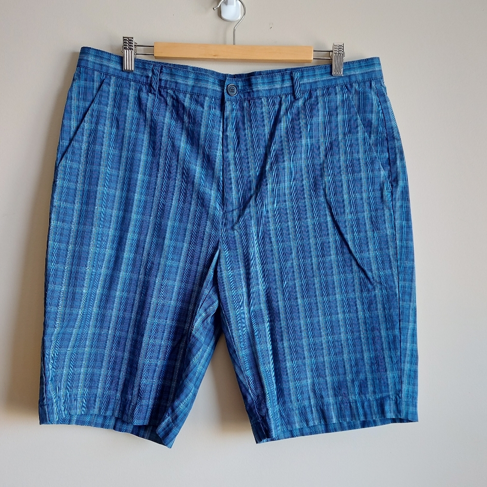 CALVIN KLEIN ♡ Mens Golf Short